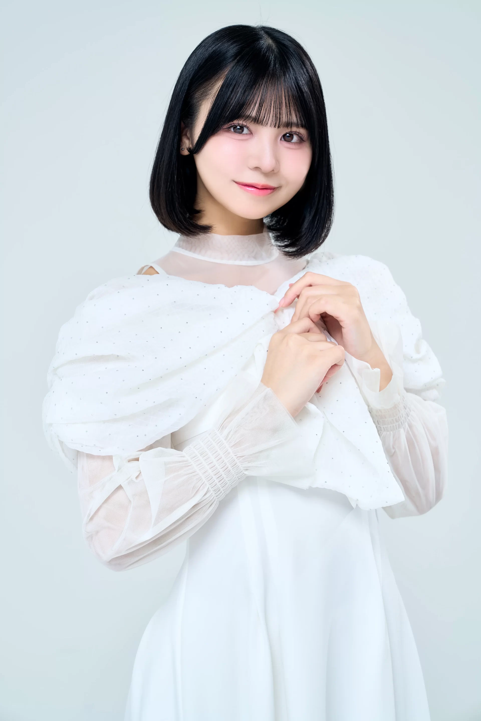 水野まゆ