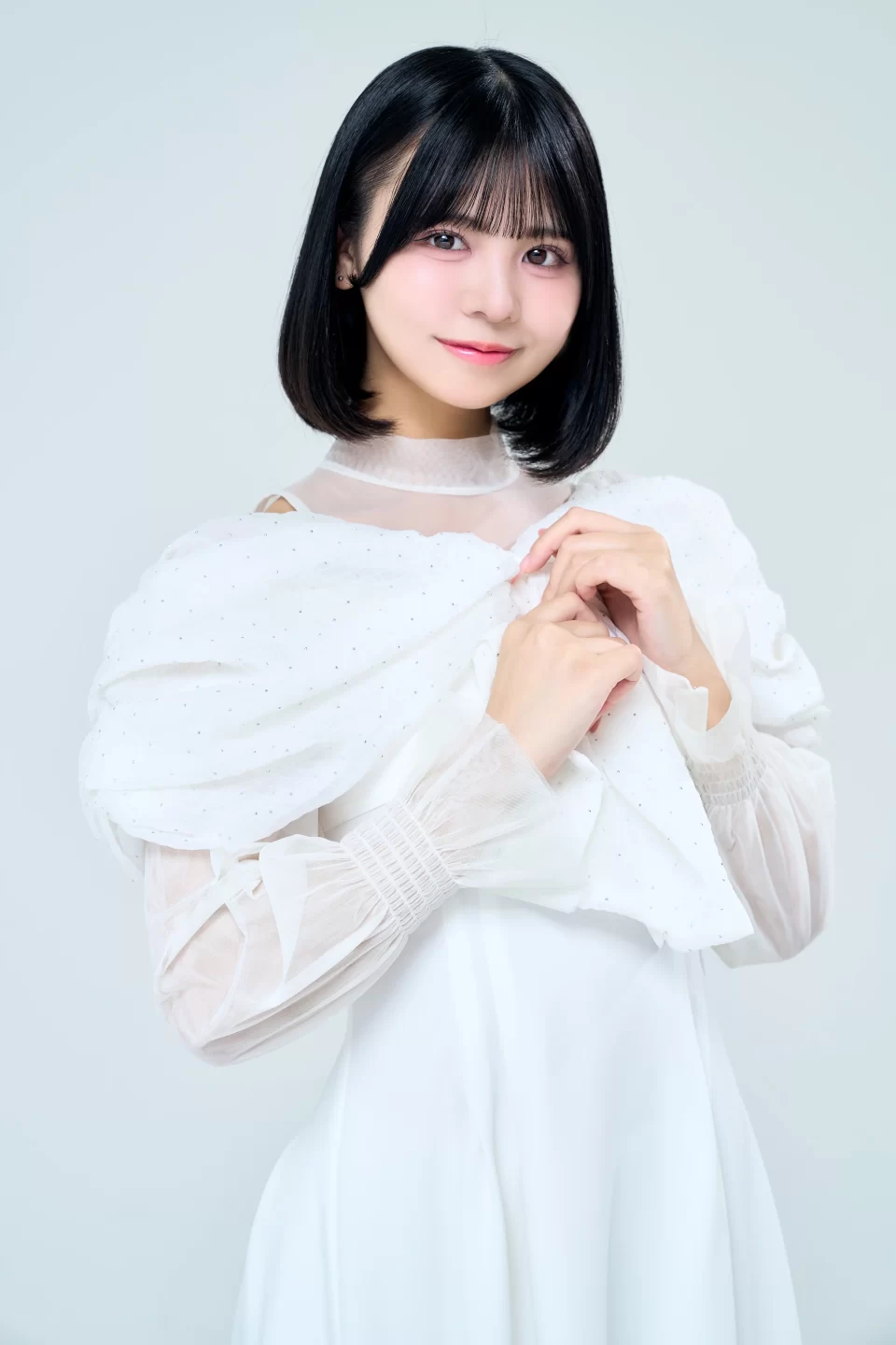 水野まゆ